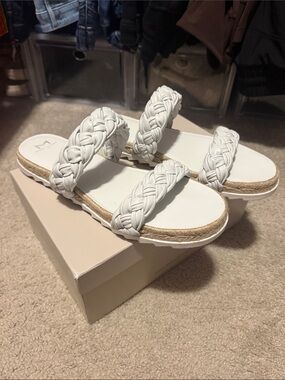 Marc Fisher Jamiee Sandals